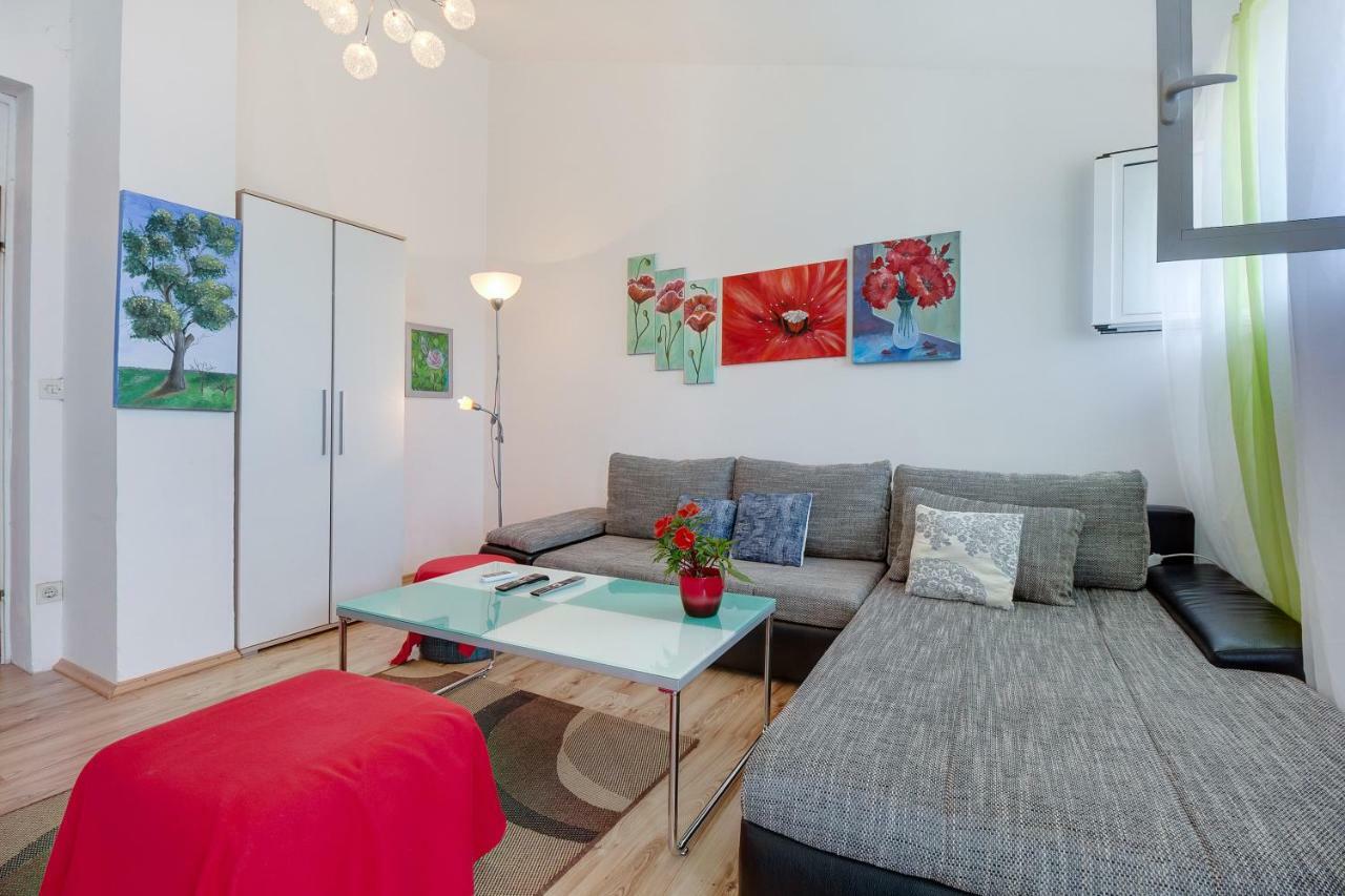 The Look Apartment Mali Losinj Exterior photo